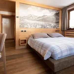 Compagnoni Hotel